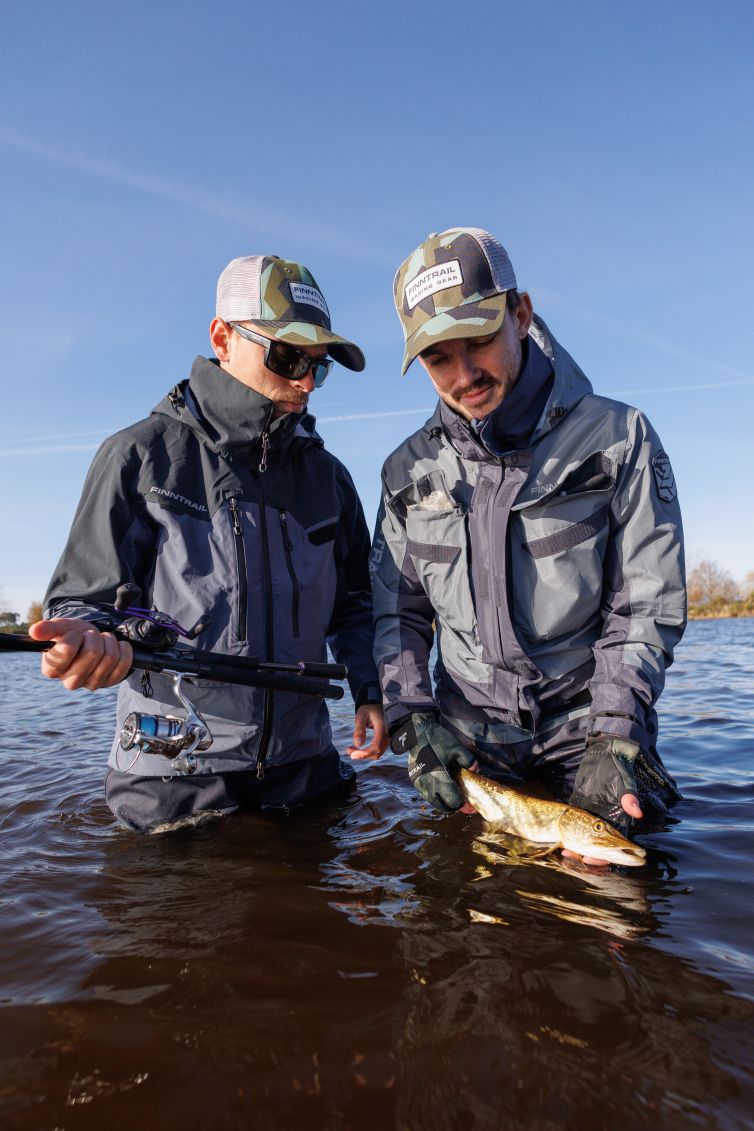 Shooting Isseo Fishing x Finntrail (basic cc) - 5T5A1353 ©hugolafitte